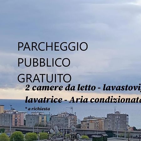 Il Viaggiante Mare 350 M - Quadrilocale - Centro Commerciale - Universita -Porto Costa Crociere E Corsica Ferries Savona Eksteriør billede